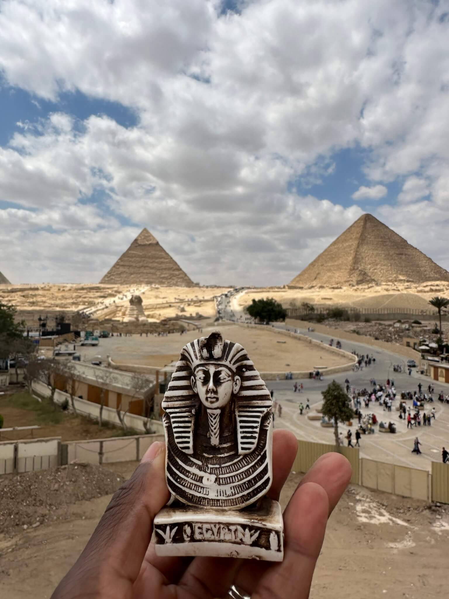 Top Benefits of Using an eSIM for Your Egypt Trip